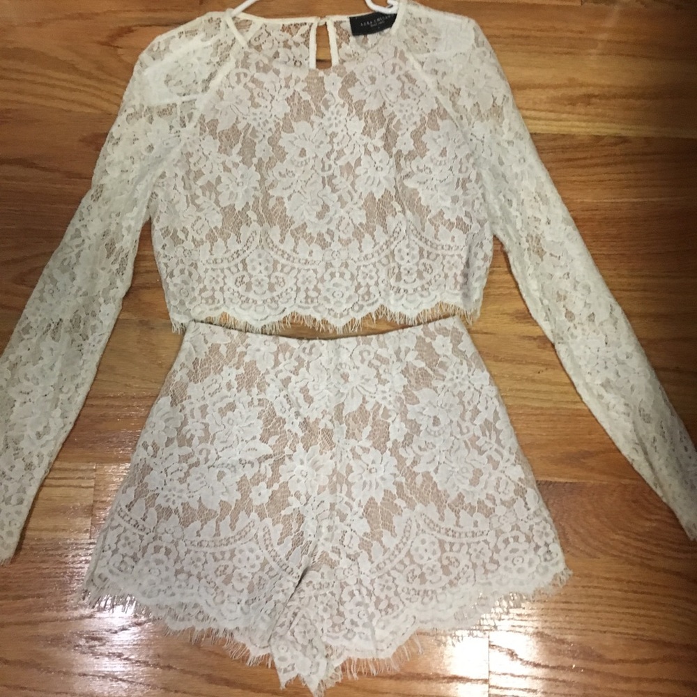 Two piece set